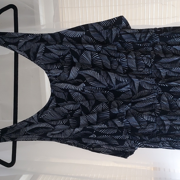 Large Merona Maxi Dress- Black with White Leaf Design - Picture 2 of 5